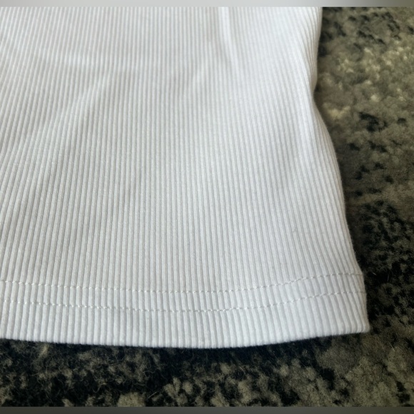 2 AMAZON Ribbed Tank Tops - Picture 3 of 9